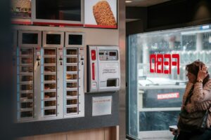 how to get location for hot food vending machine